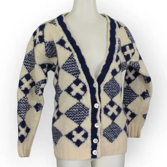 XS/S Yacht Rock Wool Cardigan Sweater Nautical Flags MarshLanding Shetland - Picture 11 of 12